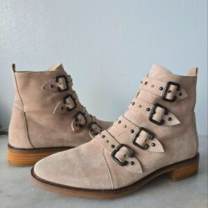 Paul Green Anne Boots Sahara Suede 8.5